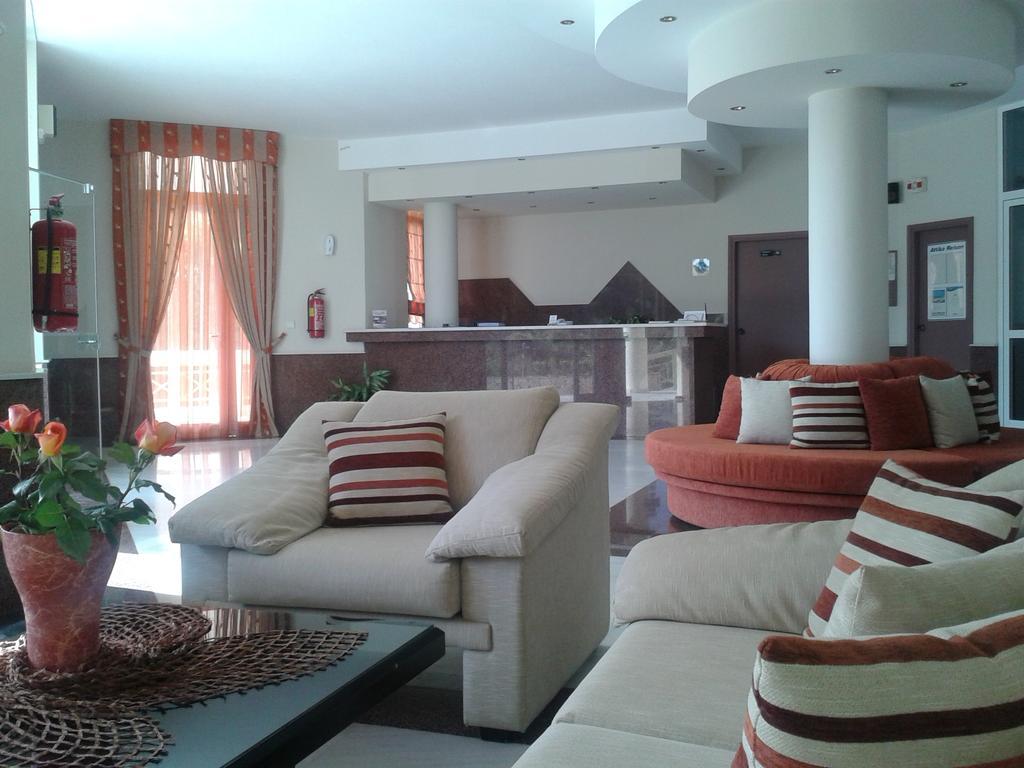 Polyrizos Hotel Rodakino Esterno foto