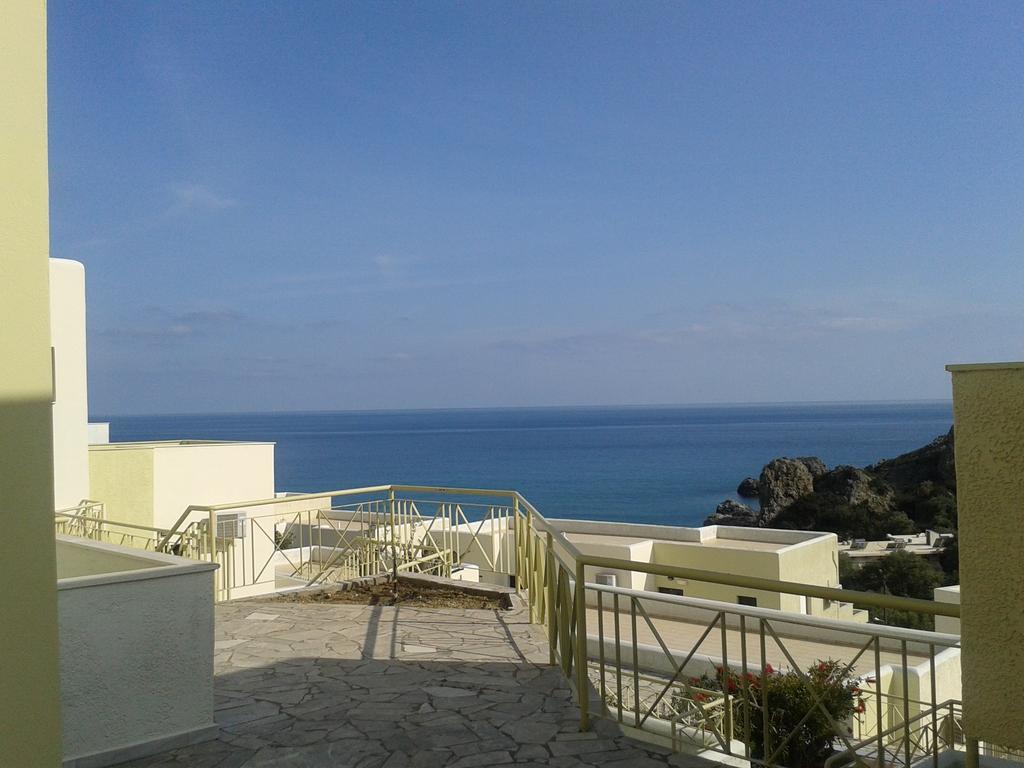 Polyrizos Hotel Rodakino Esterno foto